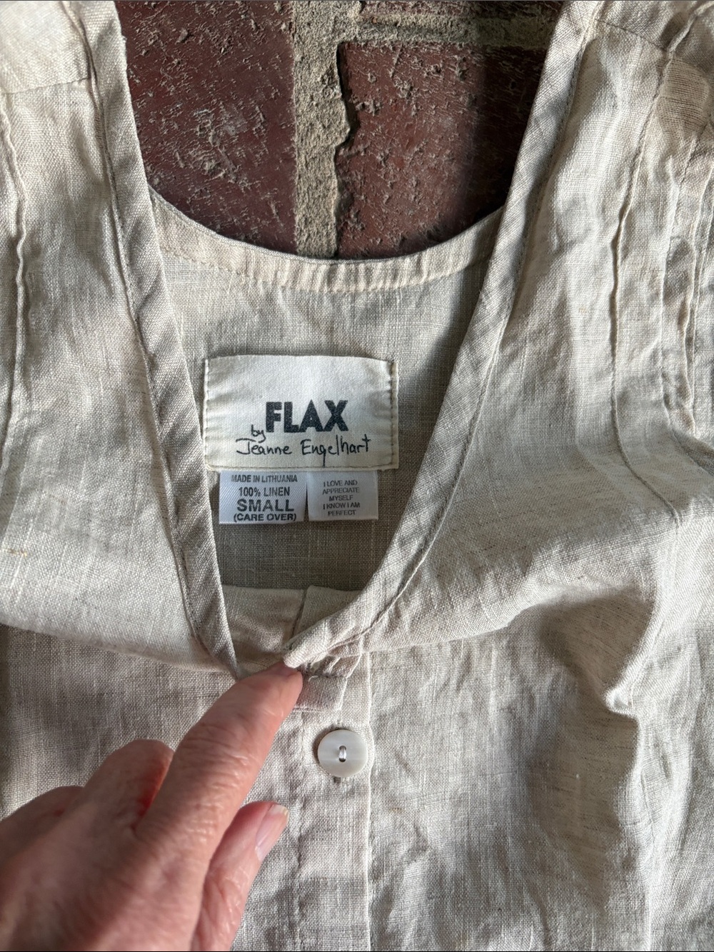 Flax Linen Sleevless Button Down Top - Picture 2 of 7